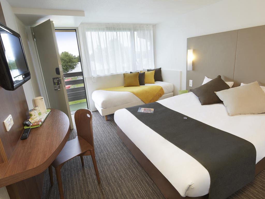 Campanile Le Mans - Arnage Hotel Exterior photo